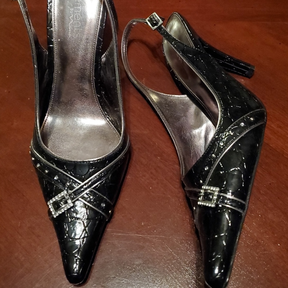 Shoes - Picture 2 of 2